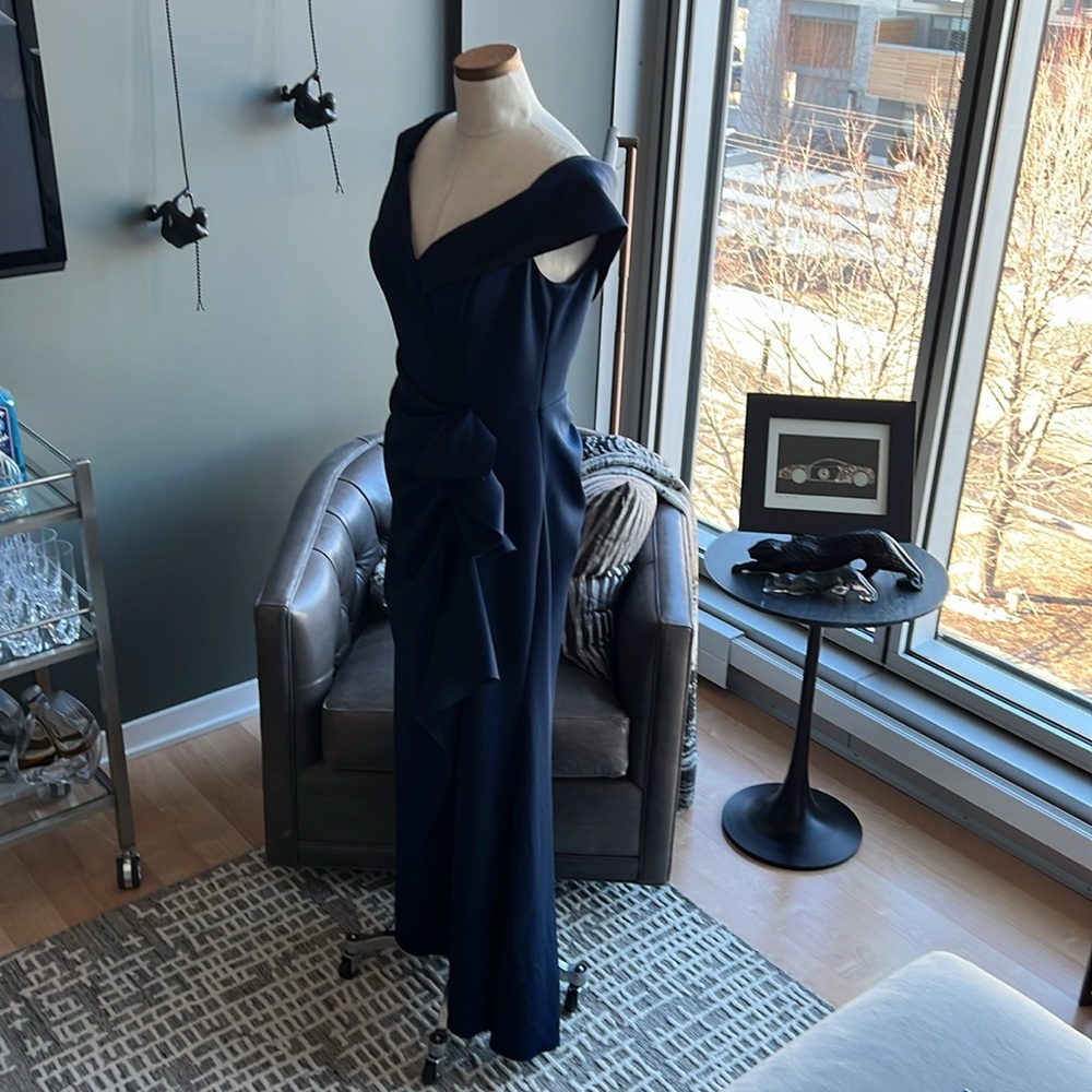 New XSCAPE Ruffle Off the Shoulder Scuba Gown in Midnight Size 16 - Picture 8 of 14